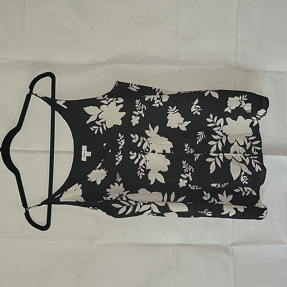 Reitman's Black Floral Tank